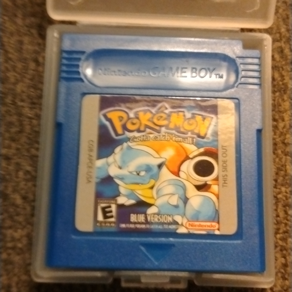 Pokemon blue Gameboy game